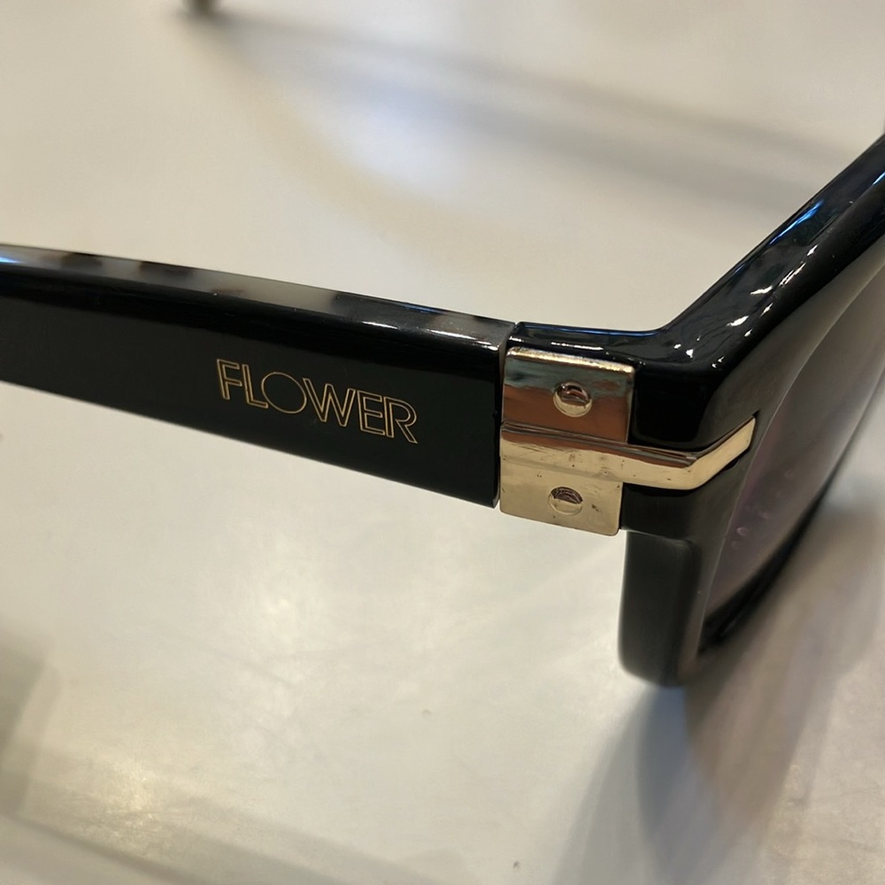 FLOWER BLACK RX 56-18-135 NEW LADIES SUNGLASSES - Picture 2 of 4